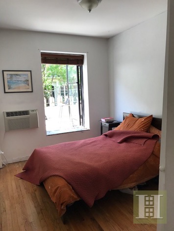 Photo 1 of 67 St Marks Place, East Village, NYC, $3,995, Web #: 16713837