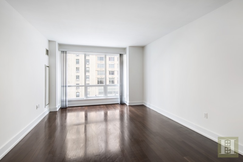 Photo 1 of 350 West 42nd Street 5F, Midtown West, NYC, $3,300, Web #: 16733975