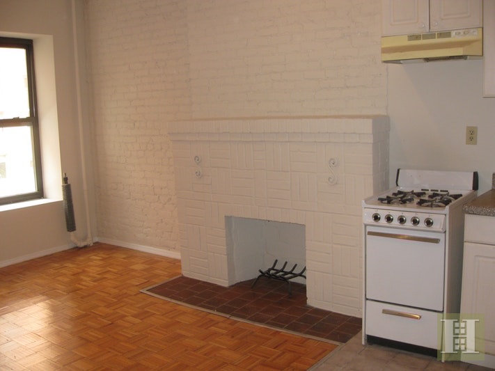 Photo 1 of 138 East 34th Street 4R, Midtown East, NYC, $2,150, Web #: 16763038