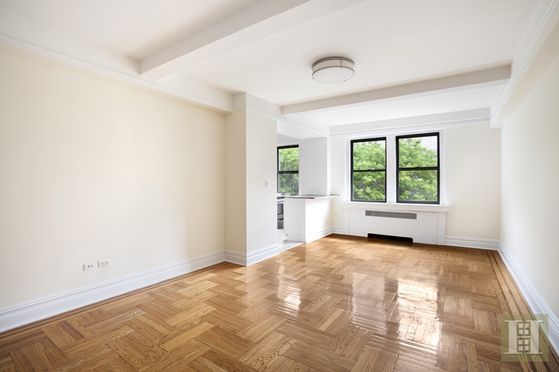 Photo 1 of 231 East 76th Street 5Ab, Upper East Side, NYC, $5,995, Web #: 16798429