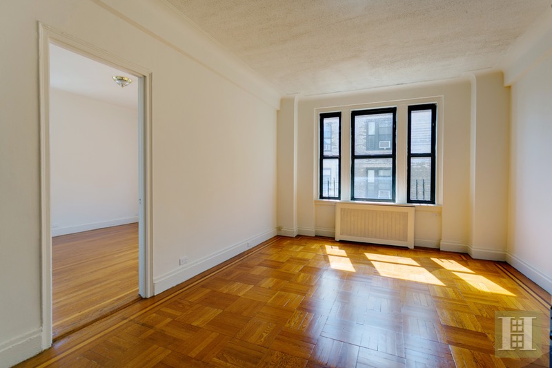 Photo 1 of 222 West 83rd Street 15B, Upper West Side, NYC, $3,695, Web #: 16804694