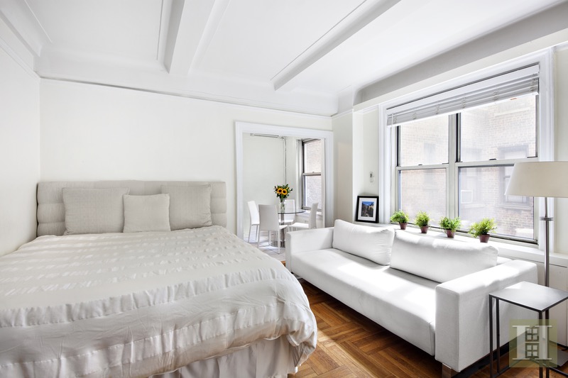 Photo 1 of 25 West 64th Street 8C, Upper West Side, NYC, $434,000, Web #: 16818819