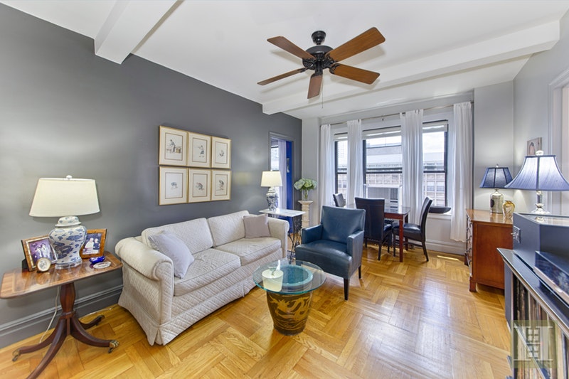 Photo 1 of 127 West 96th Street 13C, Upper West Side, NYC, $510,000, Web #: 16886526
