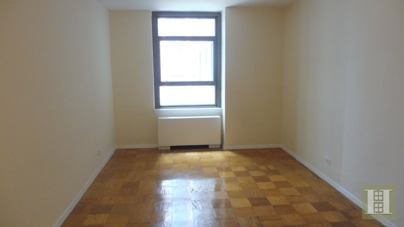 Photo 1 of Park Avenue, Midtown East, NYC, $3,050, Web #: 16904670