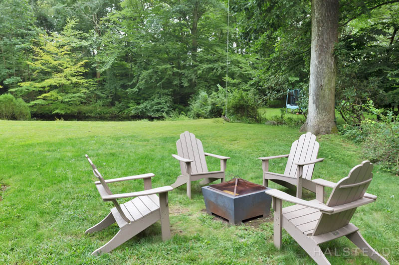 16 Linda Lane Darien Connecticut 06820 1 995 000 For 16 Linda Lane Darien Connecticut 06820 1 995 000 Property For