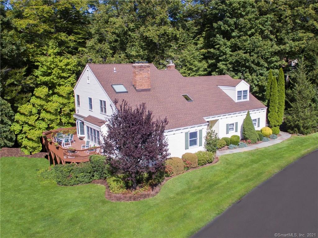 17 SILVERMINE WOODS