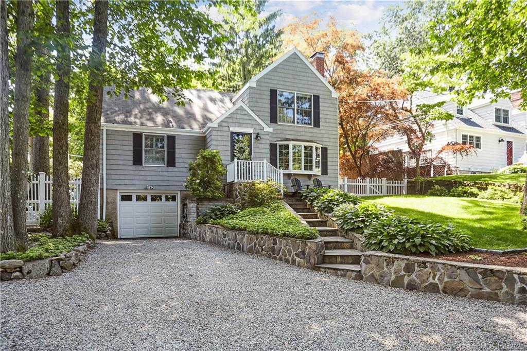 8 POSSUM LANE