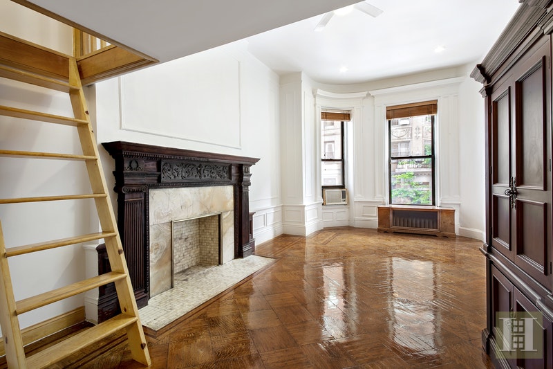 Photo 1 of 304 West 76th Street 2B, Upper West Side, NYC, $2,450, Web #: 17034367