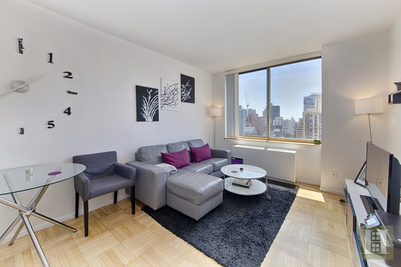 Photo 1 of 236 East 47th Street 31A, Midtown East, NYC, $2,900, Web #: 17244759