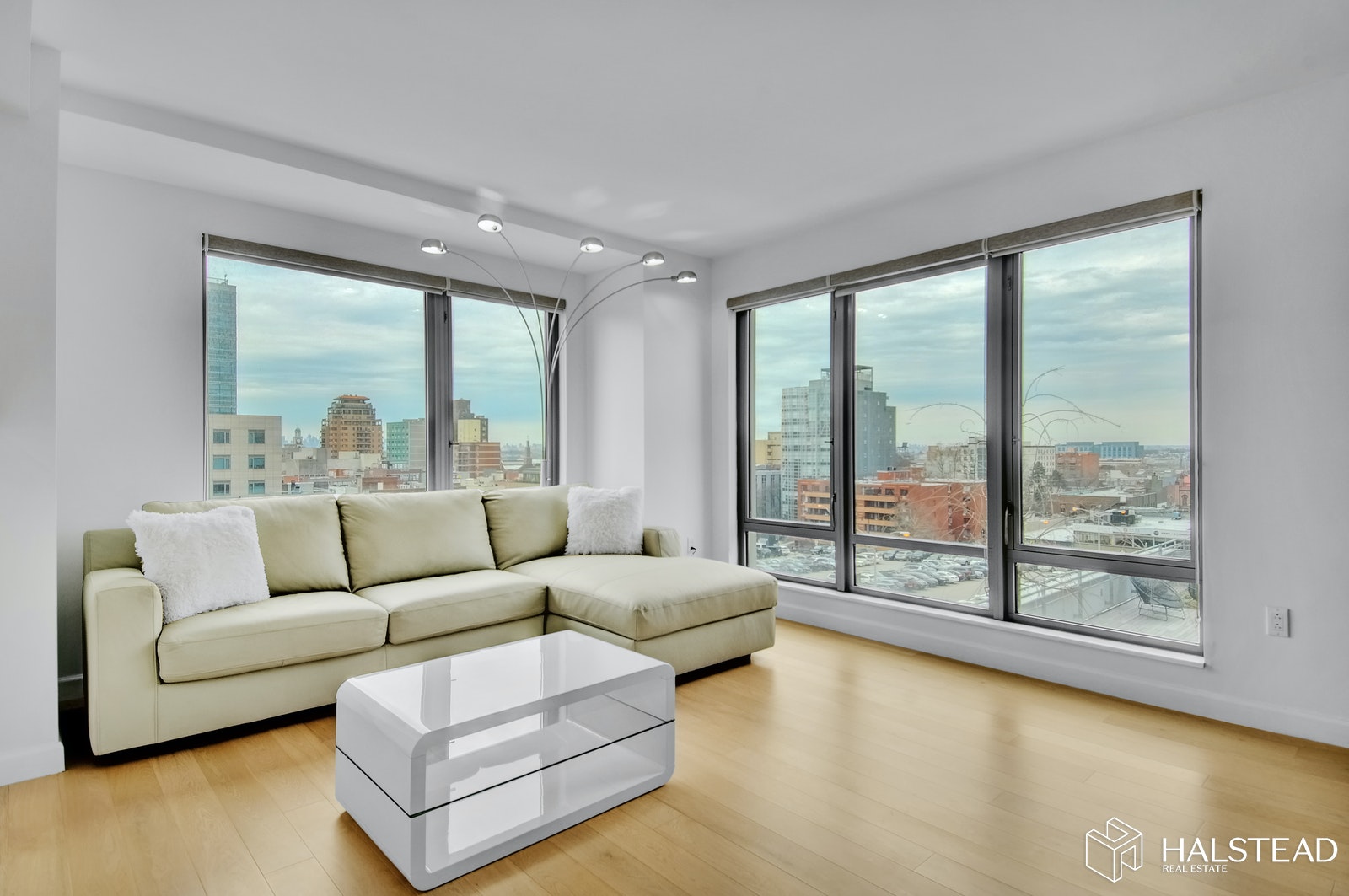 Photo 1 of 138 -35 39th Ave 5H, Flushing, Queens, NY, $3,300, Web #: 17256023