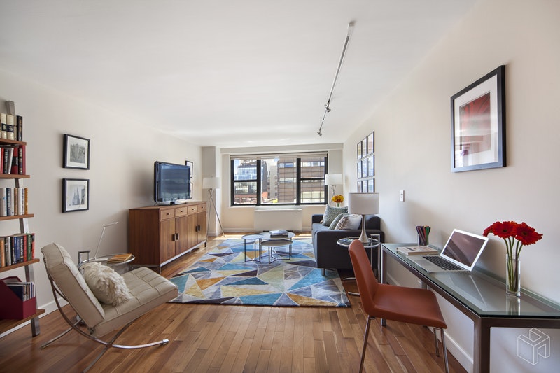 Photo 1 of 7 East 14th Street 1217, Flatiron, NYC, $997,000, Web #: 17280960