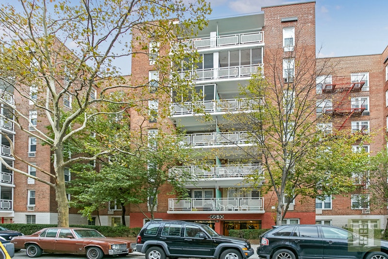 Photo 1 of 66 -10 Thornton Place, Rego Park, Queens, NY, $416,000, Web #: 17323590