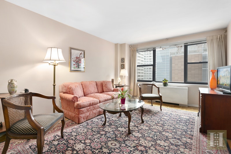 Photo 1 of 301 East 69th Street 7H, Upper East Side, NYC, $515,000, Web #: 17379650
