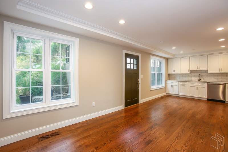 West 262nd Street, North Riverdale, New York, 10471, 875,000, For Sale