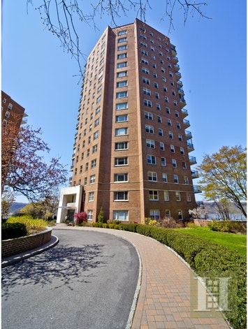 Photo 1 of 2621 Palisade Avenue 8G, Riverdale, New York, $265,000, Web #: 17519161