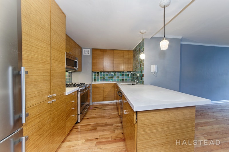 Photo 1 of 77 Seventh Avenue, Chelsea, NYC, $3,250, Web #: 17660245