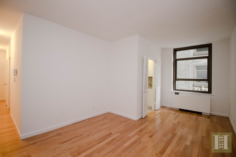 Photo 1 of 4 Park Avenue, Midtown East, NYC, $2,683, Web #: 17711398