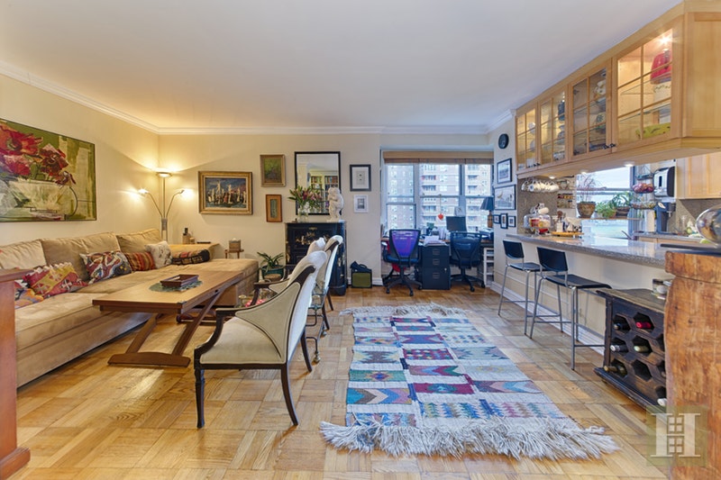 Photo 1 of 572 Grand Street, Lower East Side, NYC, $637,000, Web #: 17784431