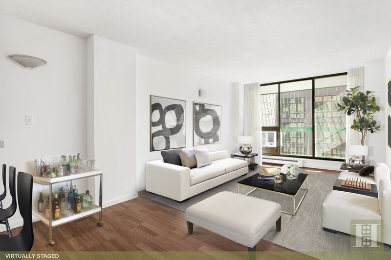 Photo 1 of 122 Elizabeth Street 6B, Little Italy, NYC, $1,055,000, Web #: 17826034