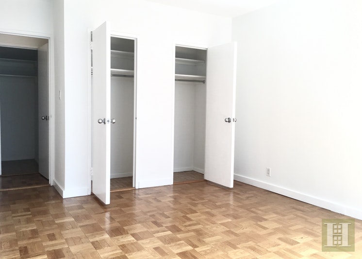 Photo 1 of 65 West 55th Street 8E, Midtown West, NYC, $3,150, Web #: 17871619