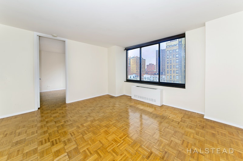 Photo 1 of 215 West 95th Street 10D, Upper West Side, NYC, $2,650, Web #: 17959442