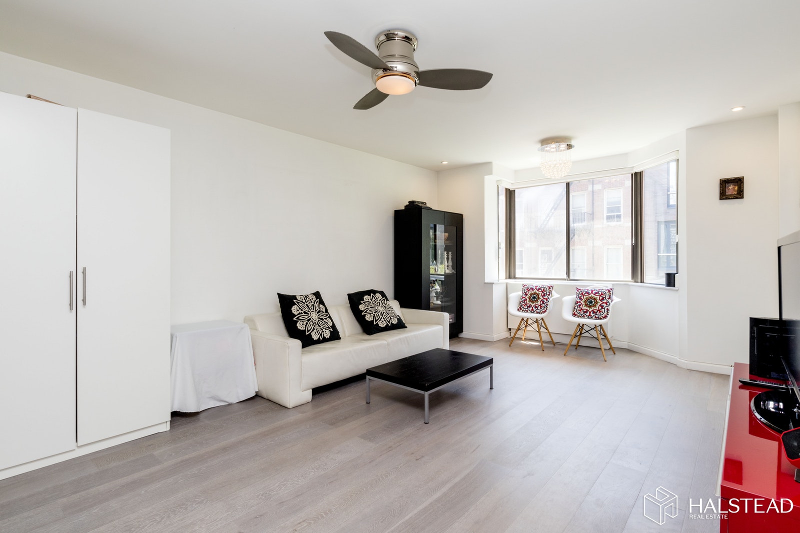 Photo 1 of 445 West 54th Street 4C, Midtown West, NYC, $4,600, Web #: 18078334