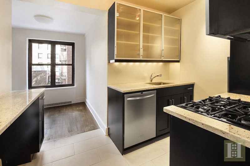 Photo 1 of 56 Seventh Avenue 4E, West Village, NYC, $3,725, Web #: 18082881