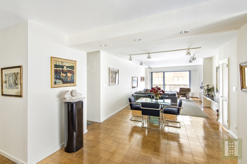 Photo 1 of 400 East 56th Street, Midtown East, NYC, $1,800,000, Web #: 18132489
