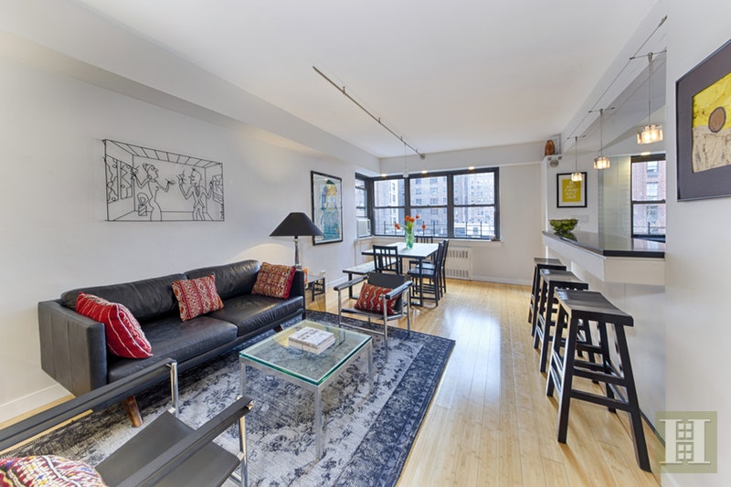 Photo 1 of 11 Riverside Drive, Upper West Side, NYC, $1,860,000, Web #: 18133208