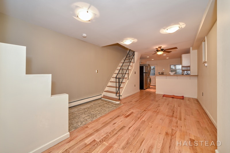 Photo 1 of 318 Pavonia Ave, Jersey City Downtown, New Jersey, $3,390, Web #: 18134188