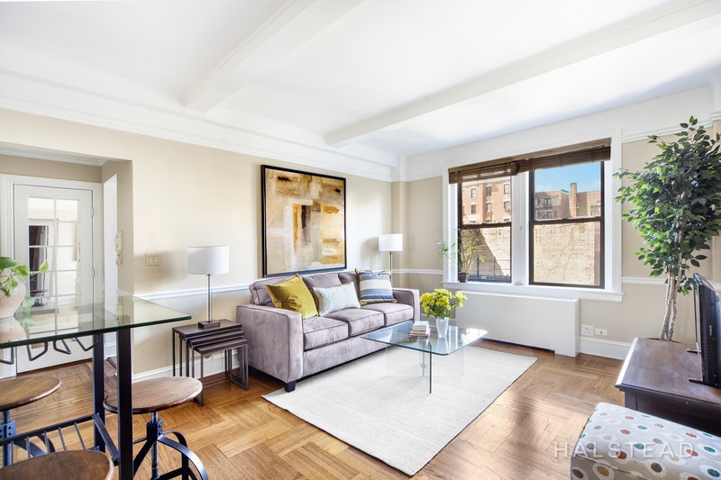 Photo 1 of 675 West End Avenue 7D, Upper West Side, NYC, $765,000, Web #: 18159355