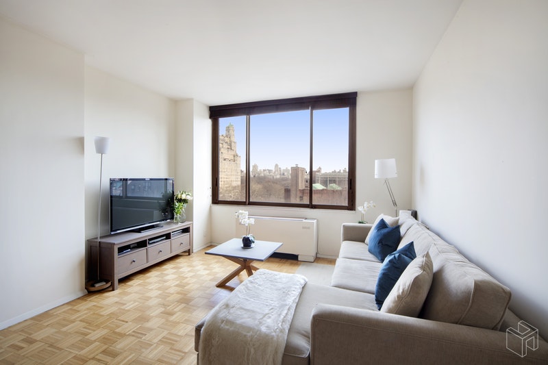 Photo 1 of 101 West 79th Street 9F, Upper West Side, NYC, $1,450,000, Web #: 18190563