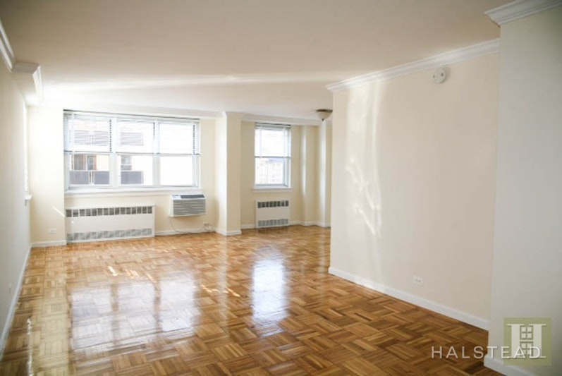 Photo 1 of 201 East 19th Street 15G, Gramercy Park, NYC, $3,195, Web #: 18207104