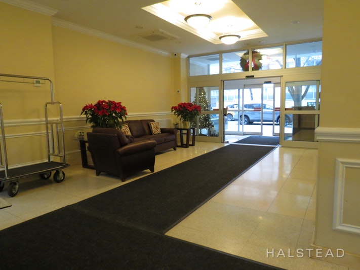 Photo 10 of Beautiful Large Corner Alc Studio , Gramercy Park, NYC