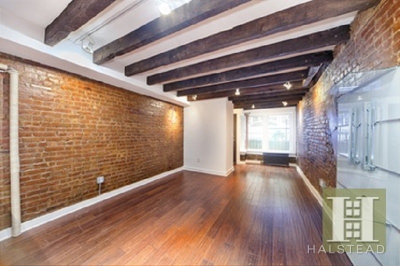 Photo 1 of 412 East 9th Street, East Village, NYC, $4,650, Web #: 18223810