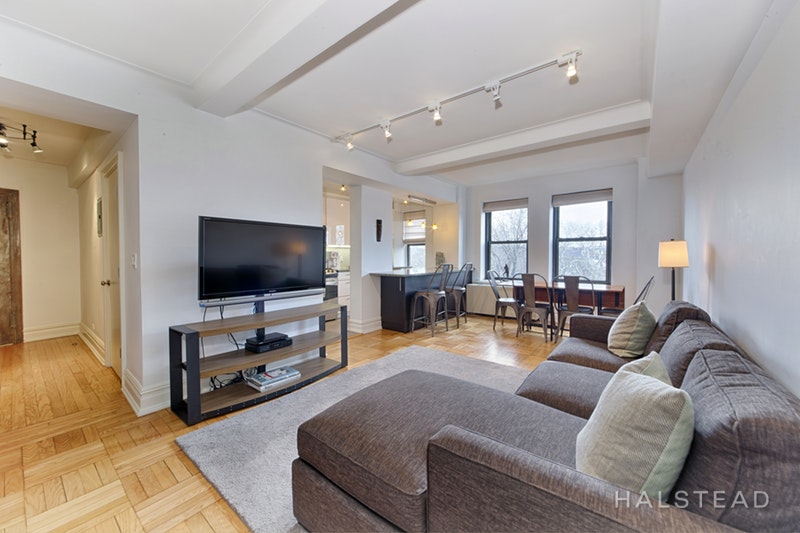 Photo 1 of 230 Riverside Drive 5A, Upper West Side, NYC, $5,500, Web #: 18229844