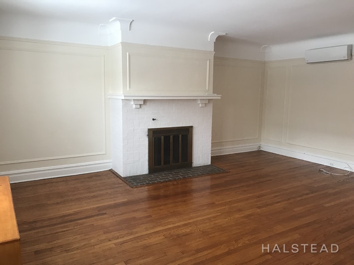 Photo 1 of 732 Burns Street 1, Forest Hills, Queens, NY, $2,300, Web #: 18278697