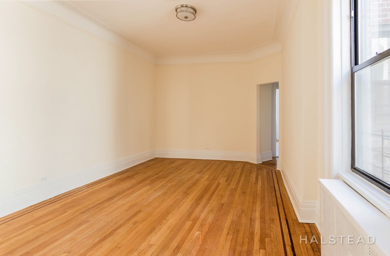 Photo 1 of 260 West 72nd Street 12D, Upper West Side, NYC, $4,595, Web #: 18278812