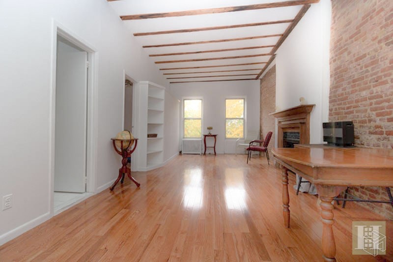 Photo 1 of 305 West 89th Street, Upper West Side, NYC, $2,600, Web #: 18337233