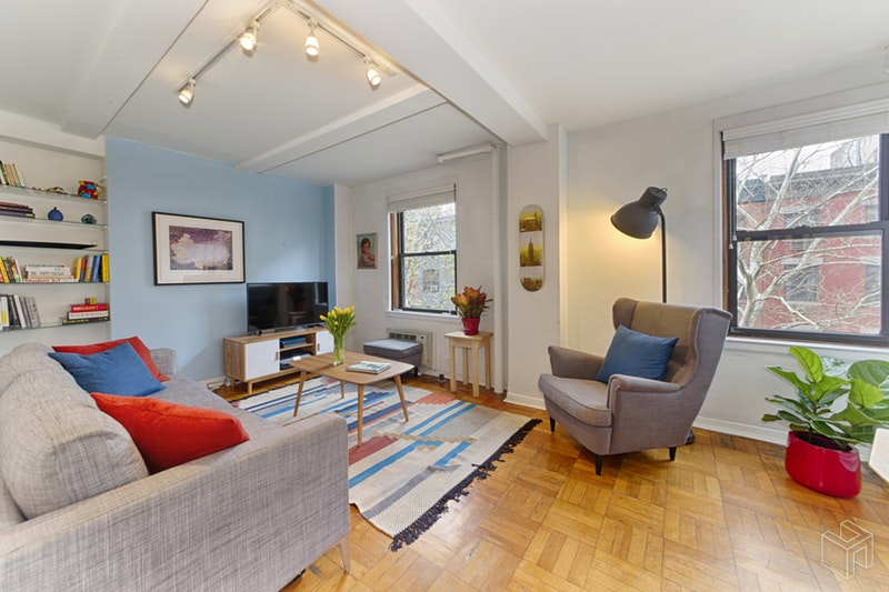 Photo 1 of 226 East 12th Street 5B, East Village, NYC, $700,000, Web #: 18437553