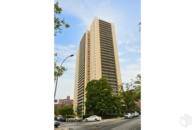 Photo 1 of 110 -11 Queens Blvd 30L, Forest Hills, Queens, NY, $540,000, Web #: 18488591
