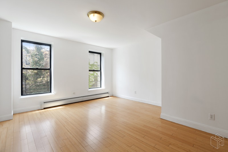 Photo 1 of 164 West 133rd Street 2, Central Harlem, NYC, $2,350, Web #: 18488697