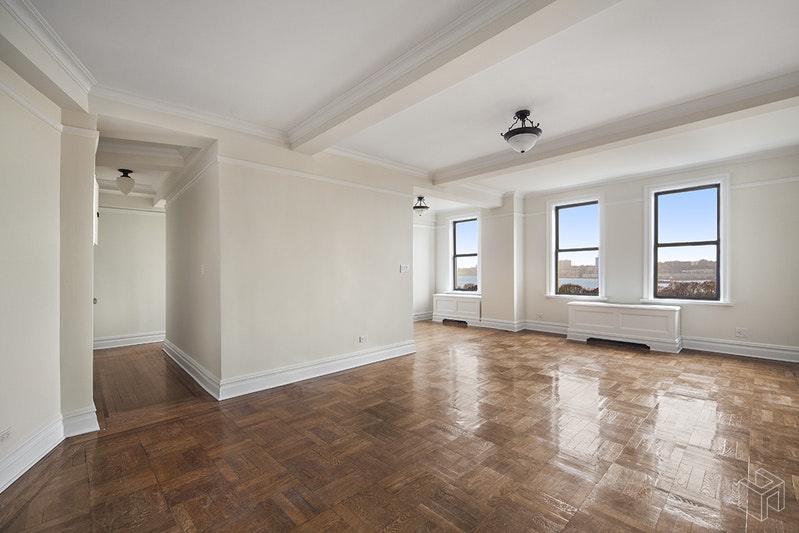 Photo 1 of 98 Riverside Drive 8B, Upper West Side, NYC, $4,950, Web #: 18516219