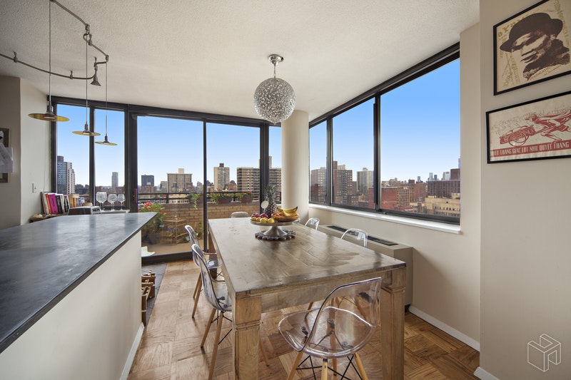 Photo 1 of 275 West 96th Street 26G, Upper West Side, NYC, $2,175,000, Web #: 18521550