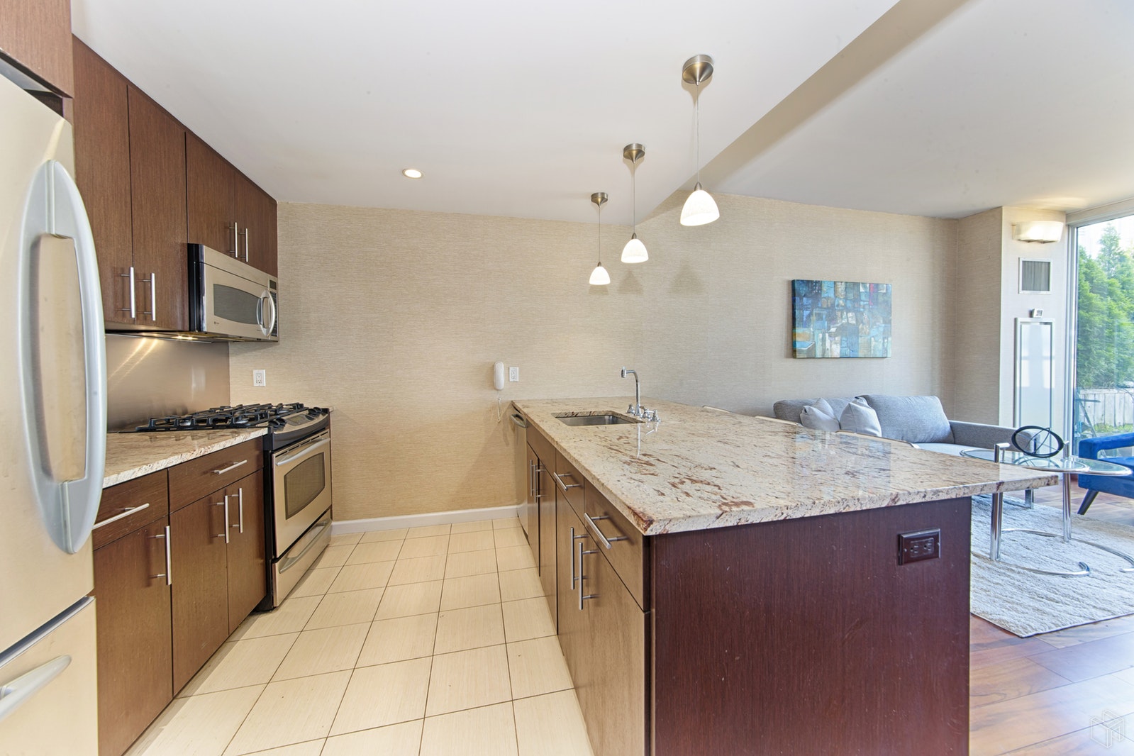350 West 53rd Street Phe Midtown Nyc 10019 1 675 000 For 350 West 53rd Street Phe Midtown Nyc 10019 1 675 000 Property