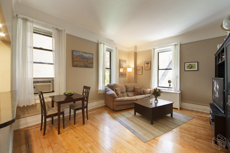 Photo 1 of 340 West 86th Street 2D, Upper West Side, NYC, $3,500, Web #: 18628662