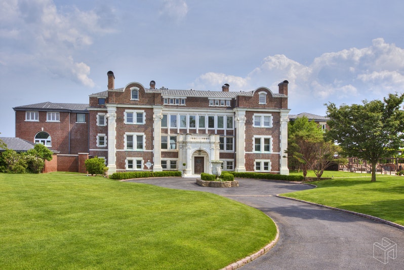 Photo 1 of 116 Premium Point, New Rochelle, New York, $16,000,000, Web #: 18644900