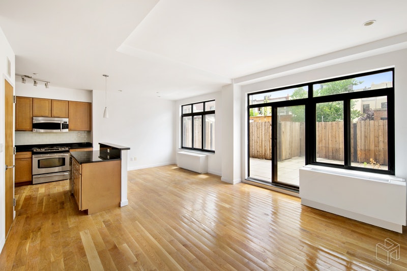 Photo 1 of 14 Hope Street 2F, Williamsburg, Brooklyn, NY, $3,950, Web #: 18819719