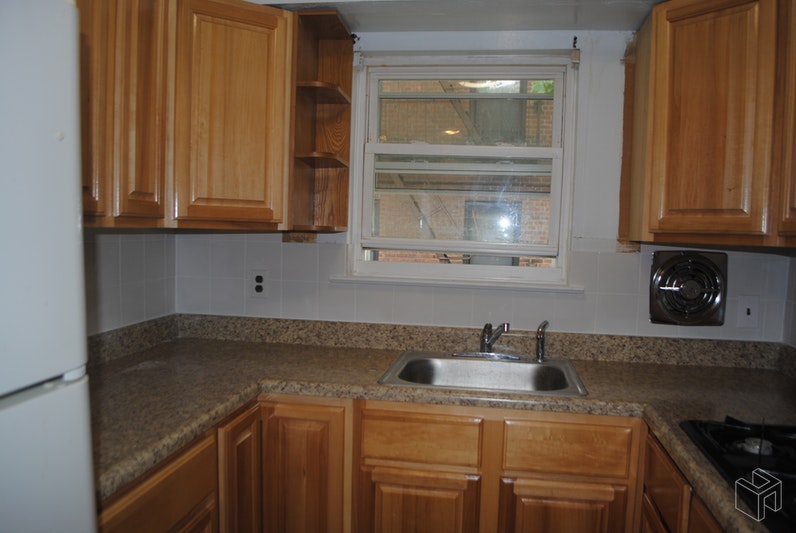 Photo 1 of Great Price   No Fee   Amazing   , North Riverdale, New York, $2,300, Web #: 18824521