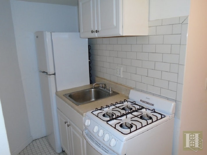 Photo 1 of 412 East 9th Street, East Village, NYC, $2,200, Web #: 18856690